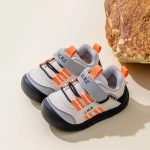 کفش اسپرت بچگانه چسبی | سبک، راحت و مناسب استفاده روزانه - Image 2
